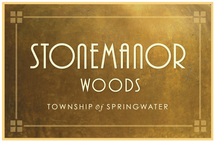 Stonemanor Woods Logo